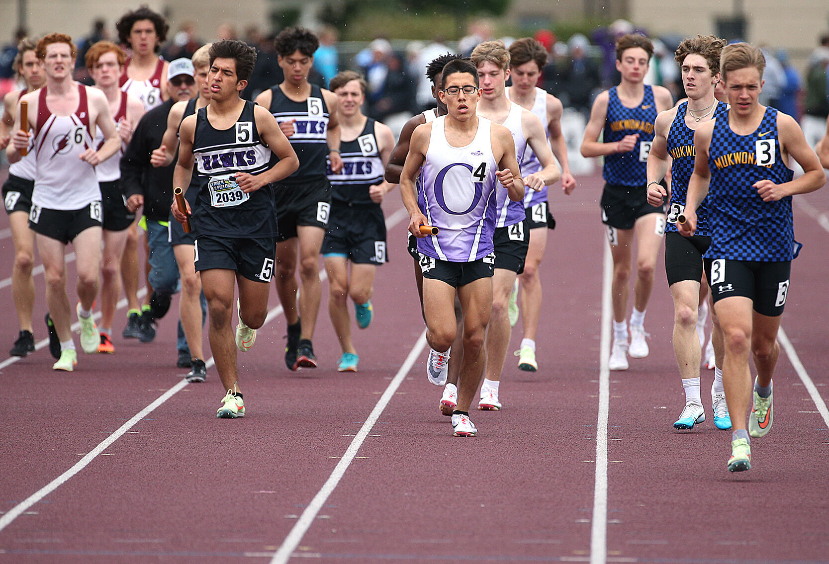 Teams take to the track